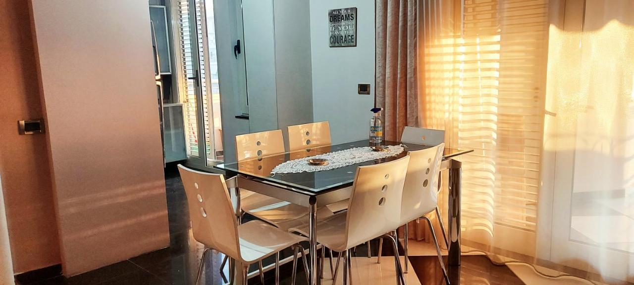 Lovely Apartment In Heart Of Тирана Экстерьер фото