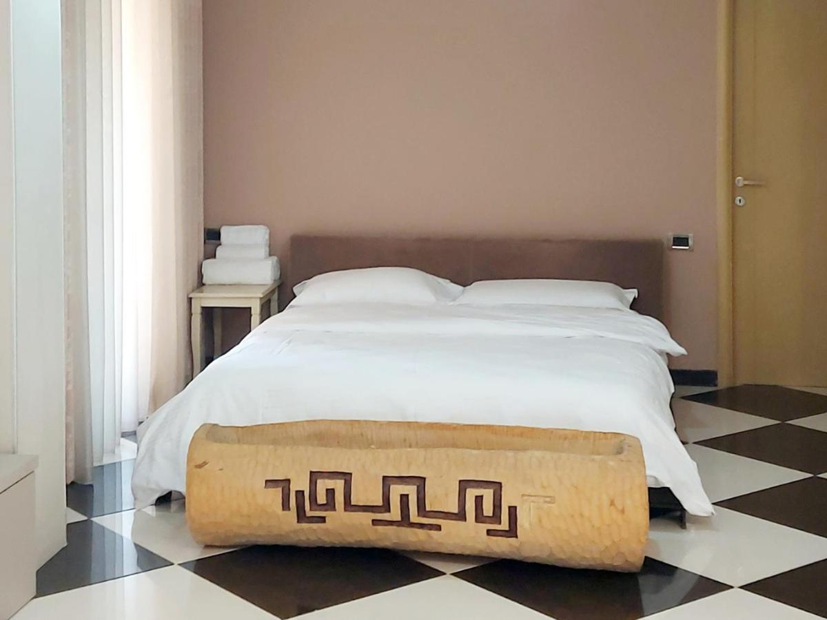 Lovely Apartment In Heart Of Тирана Экстерьер фото